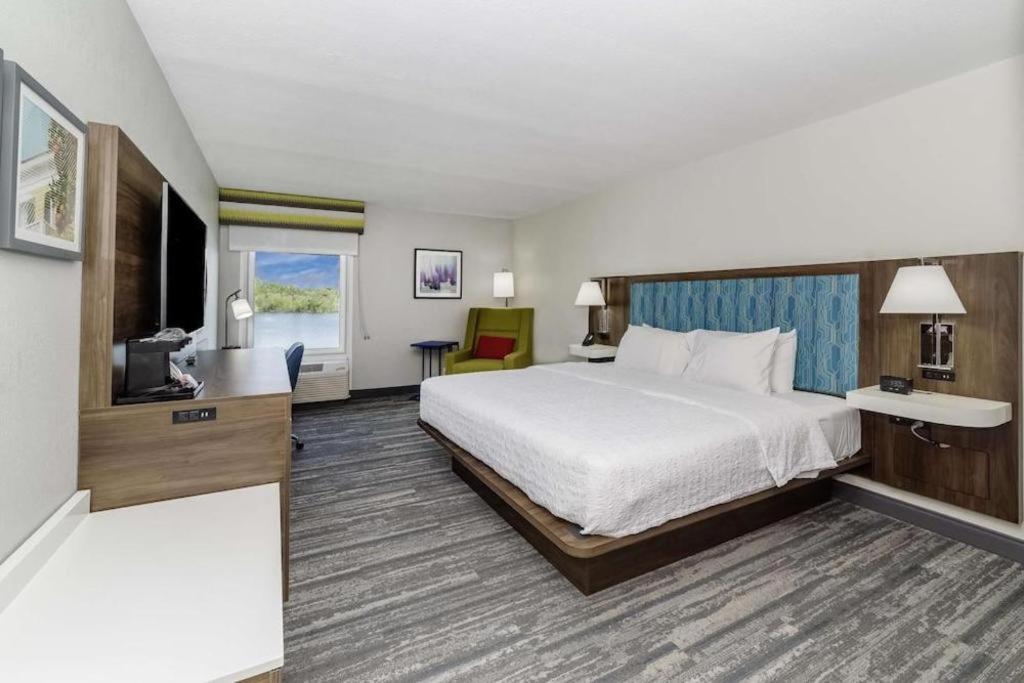 Holiday Inn Express Hotel & Suites Port Charlotte Kültér fotó