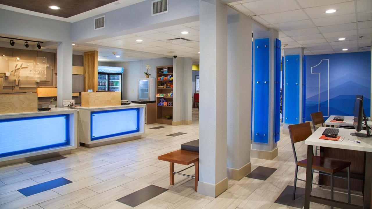 Holiday Inn Express Hotel & Suites Port Charlotte Kültér fotó